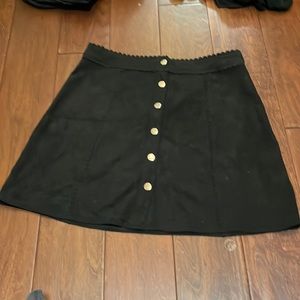 Super cute suede mini skirt from Francesca’s. Never worn. New with tags, perfect